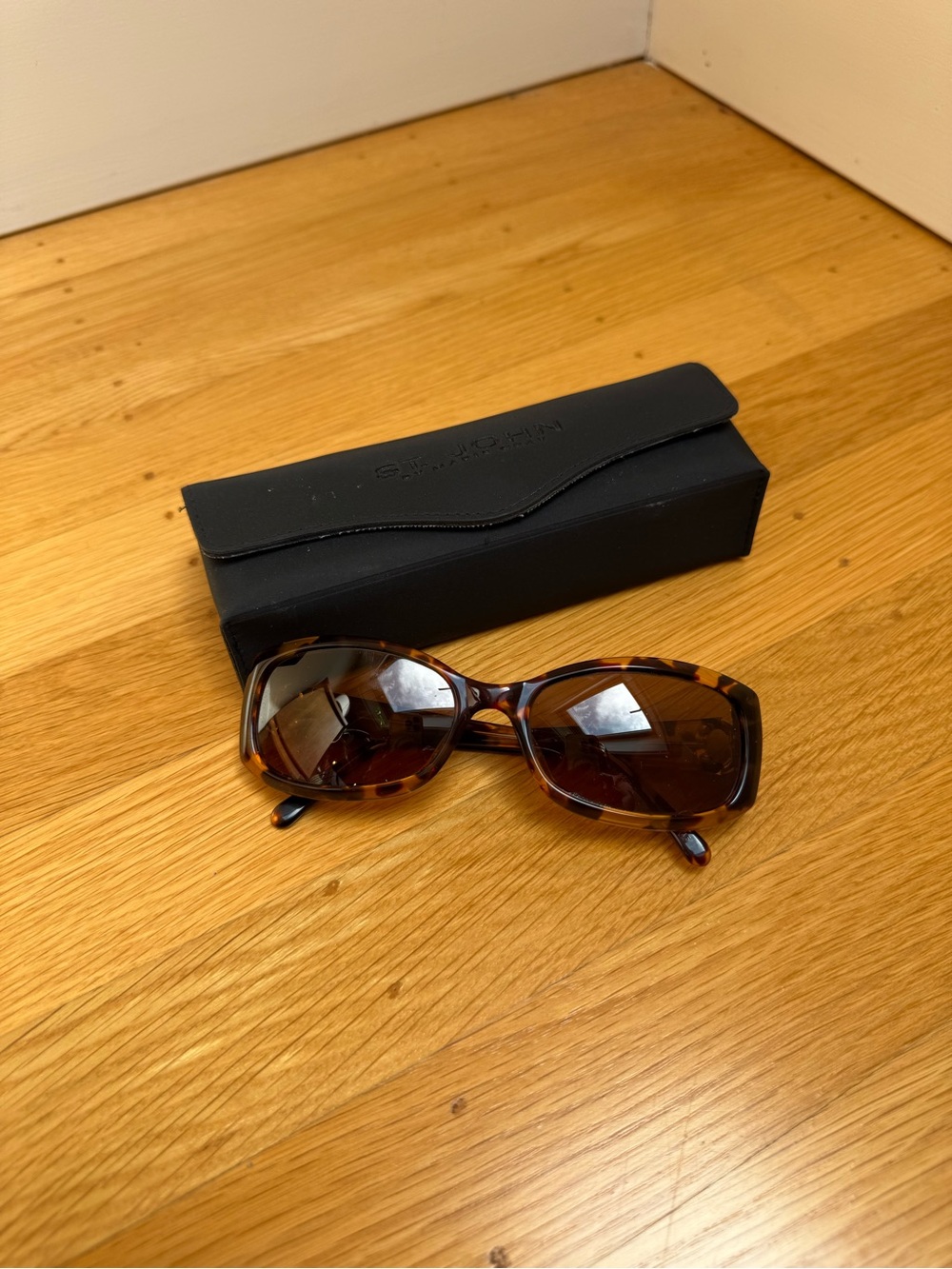 St. John Vintage Tortoiseshell Women's Sunglasses - Brown with case